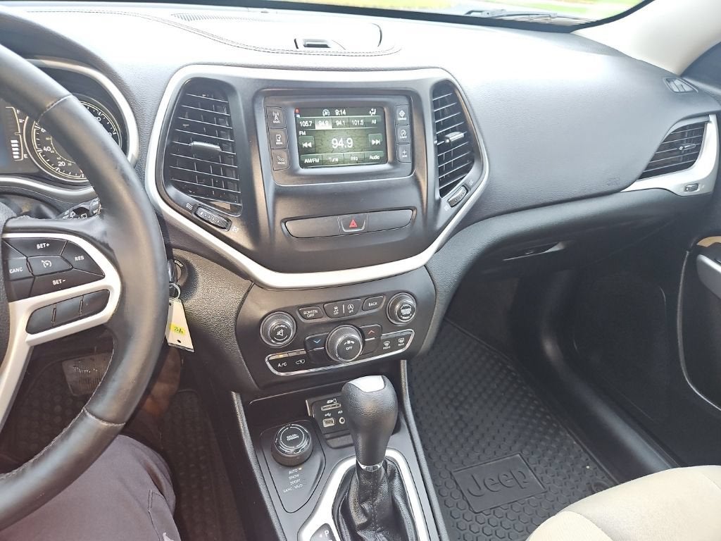 2018 Jeep Cherokee Latitude