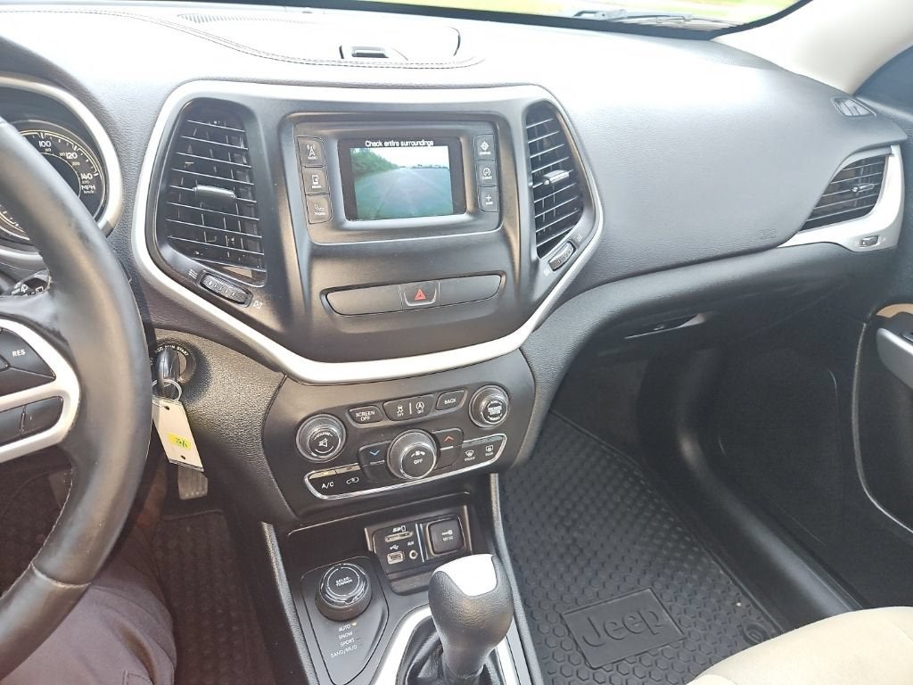 2018 Jeep Cherokee Latitude