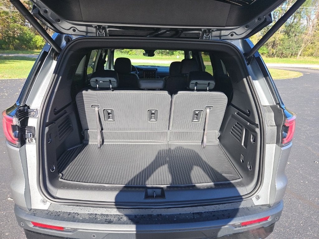 2027 GMC Acadia AT4