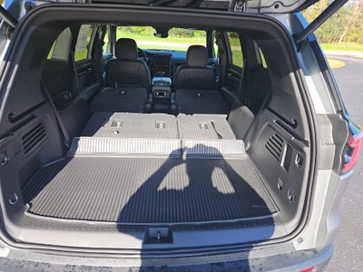 2027 GMC Acadia AT4
