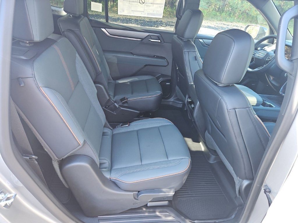 2027 GMC Acadia AT4