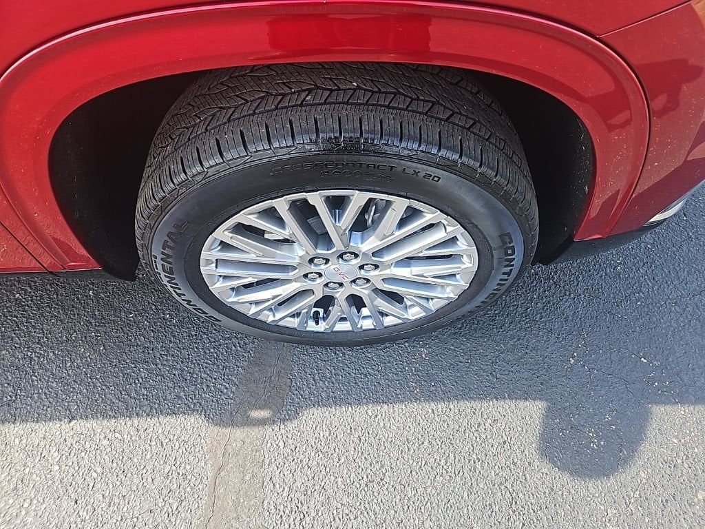 2024 GMC Acadia Denali