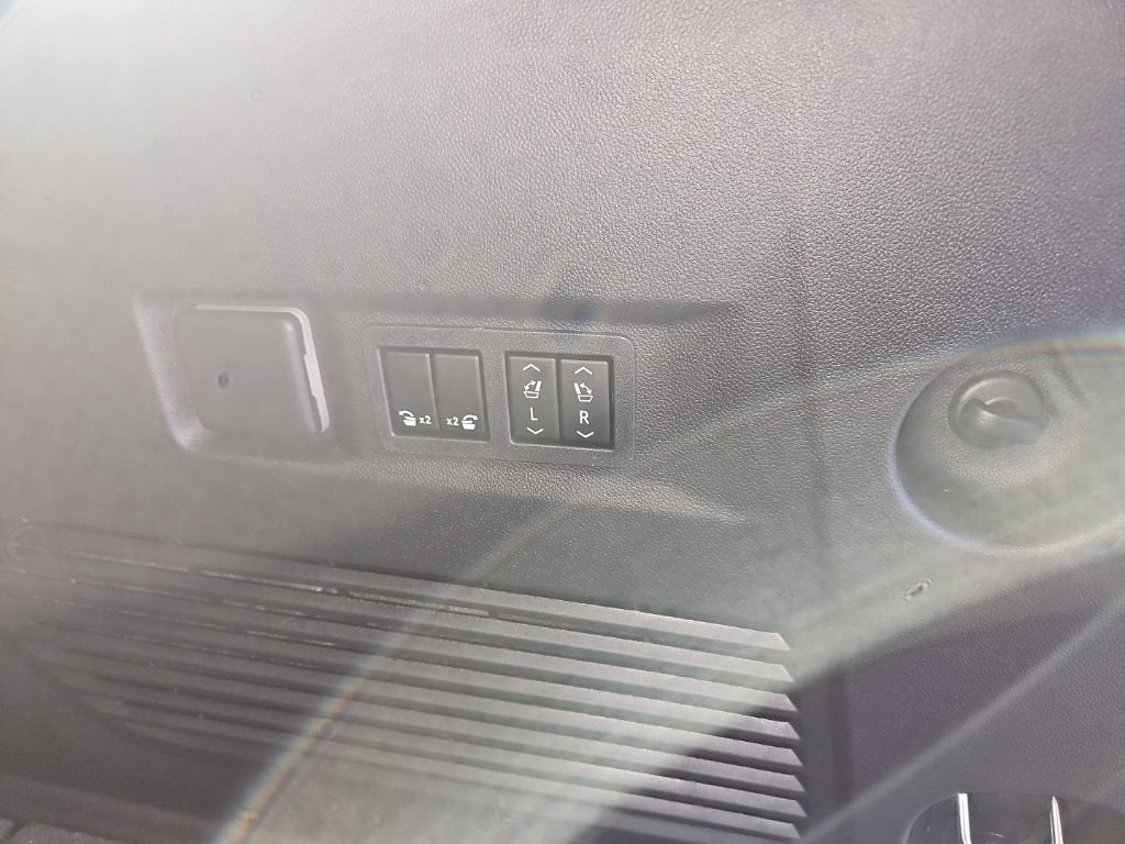 2026 GMC Yukon Elevation - Photo 27