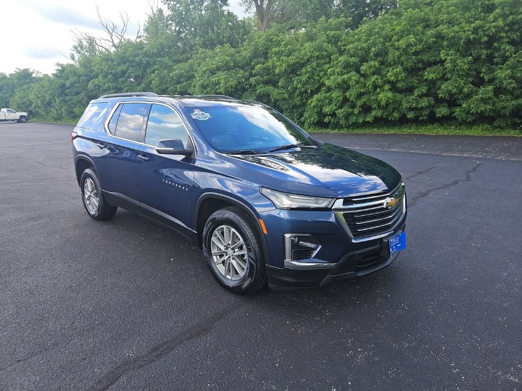 2023 Chevrolet Traverse LT Leather