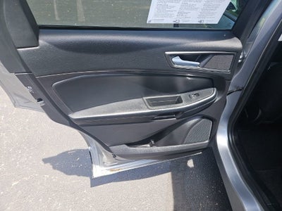 2020 Ford Edge SE