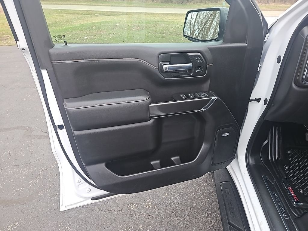 2022 GMC Sierra 1500 Limited AT4