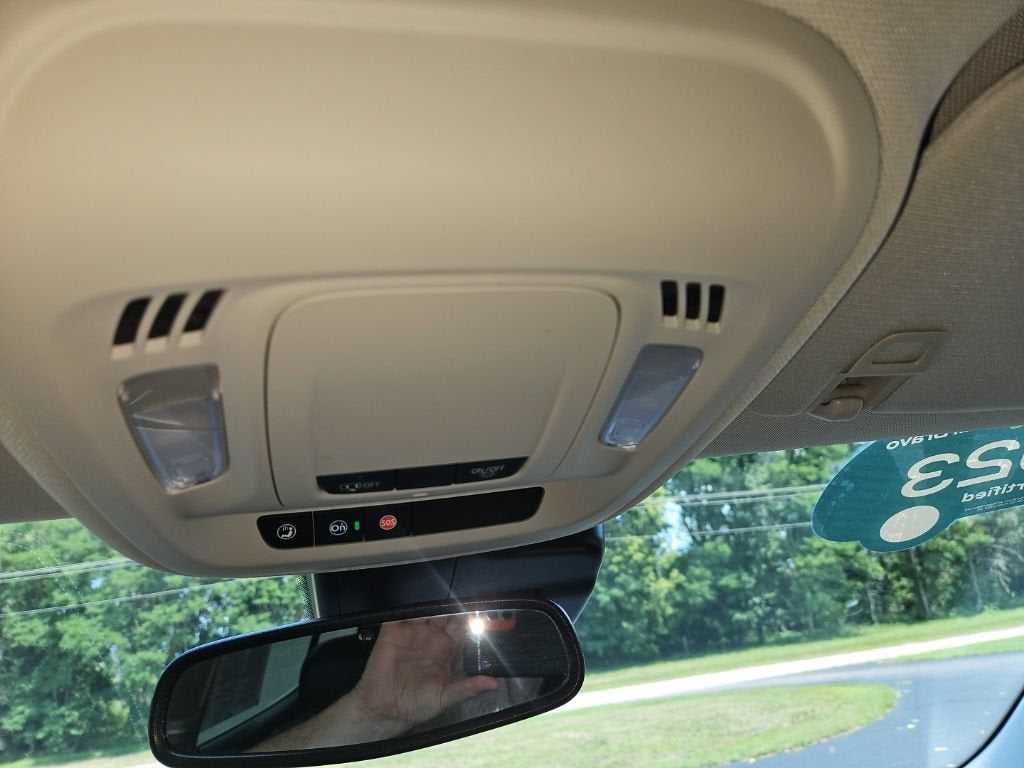 2023 Buick Envision Essence - Photo 20