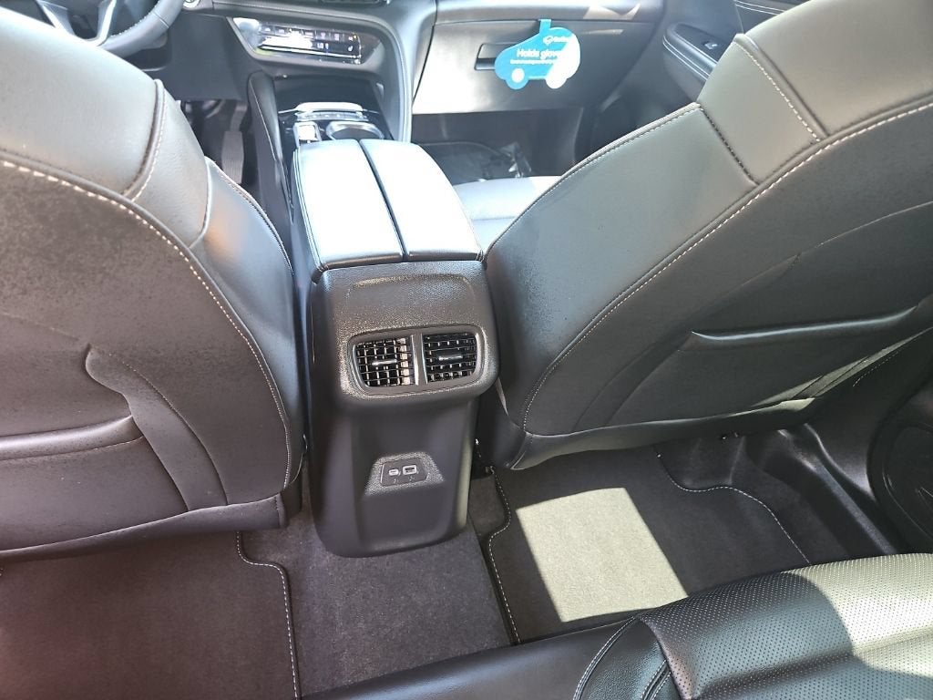 2023 Buick Envision Essence - Photo 23